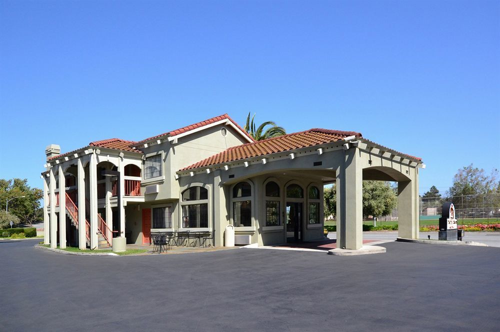 Surestay Plus By Best Western Santa Clara Silicon Valley Екстериор снимка